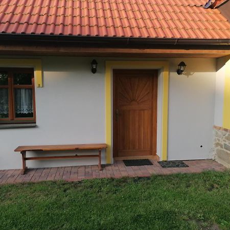 Apartman Na Statku Jilovice Экстерьер фото